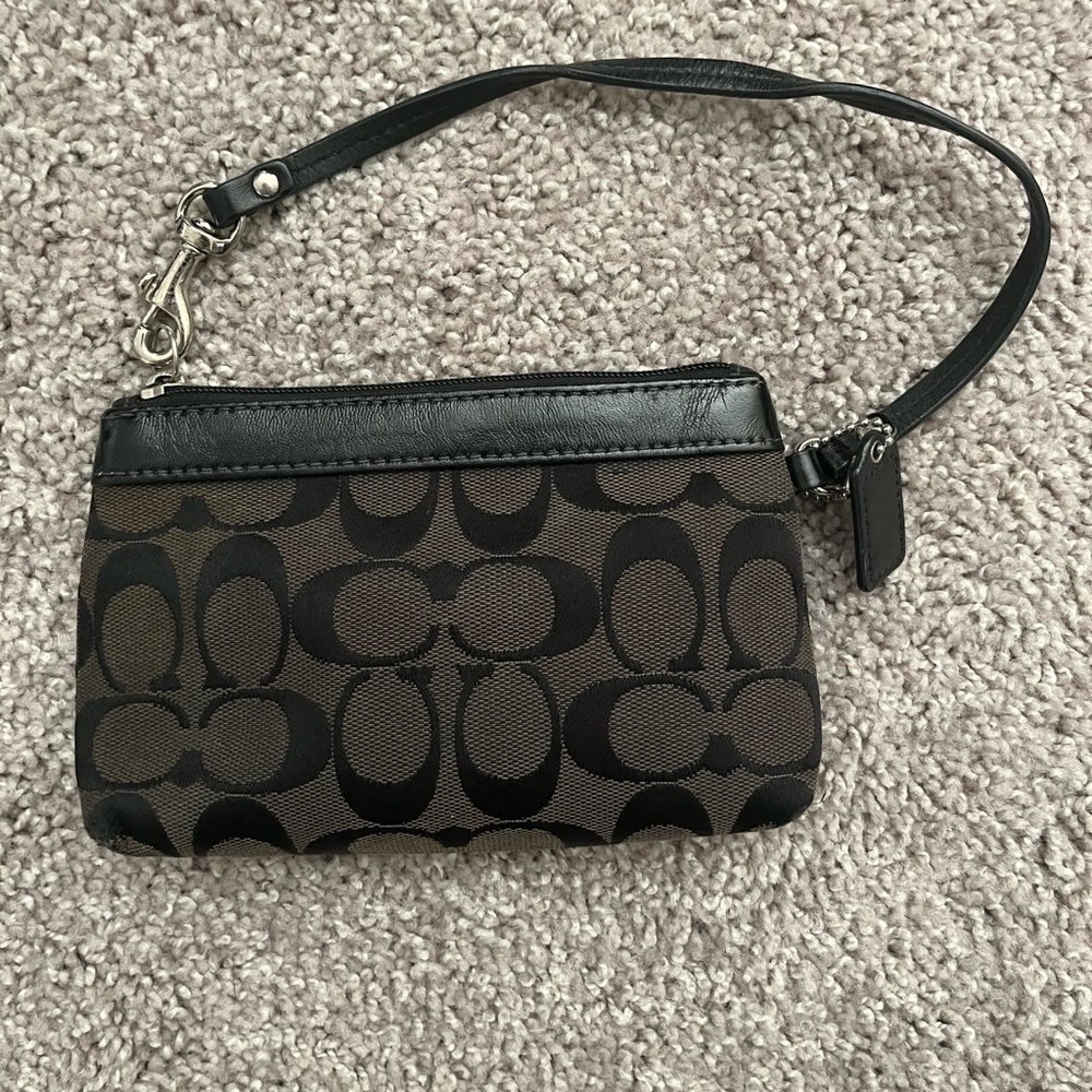 Coach small hand clutch - Picture 3 of 3